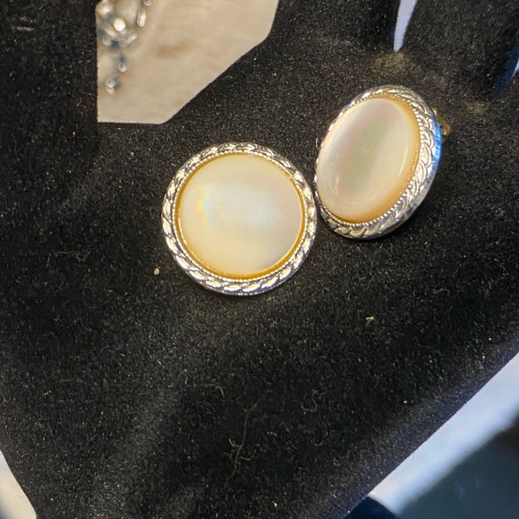 Vintage BALAMUTI Mother of Pearl MOP Necklace/matching earrings. 21”Signed Japan - Picture 9 of 17